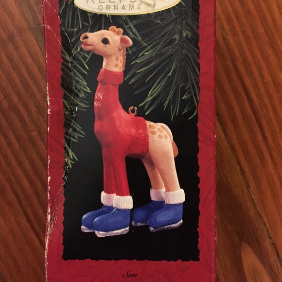 ❄️HALLMARK Keepsake Ornament Giraffe Daughter and Son set - 1993 - Picture 9 of 17